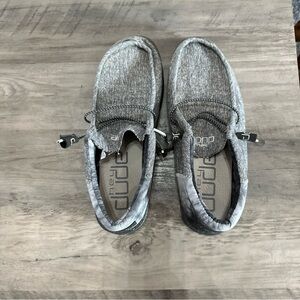 Men’s Hey Dude, Size 10